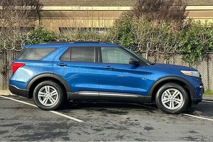 $26600 : Ford Explorer 2022 XLT 4dr S image 7