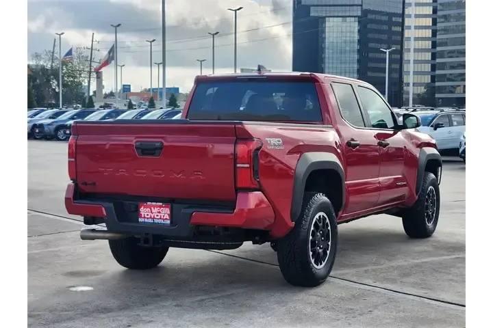 $37474 : Toyota Tacoma 2024 4x4 SR5 4 image 5