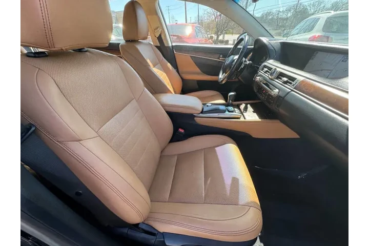 $20995 : 2016 GS 350 image 10