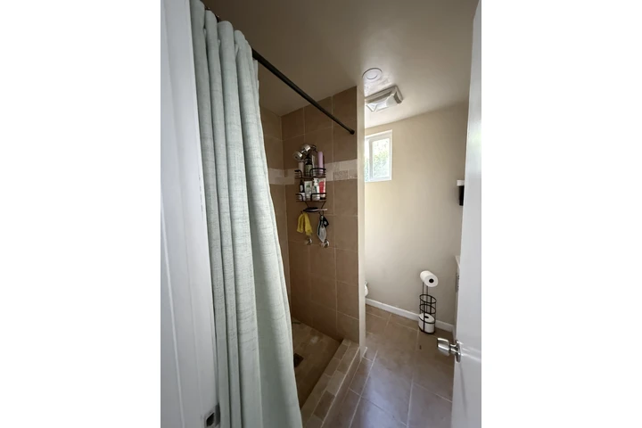 $1200 : RENTO CUARTO image 3