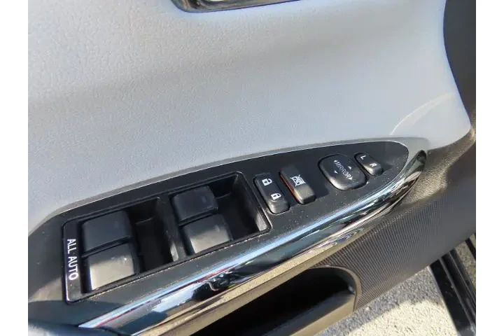 $14000 : Toyota Avalon 2015 XLE 4dr S image 9