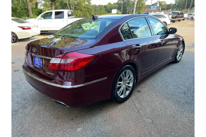 $8999 : 2012 Genesis 3.8L V6 image 5