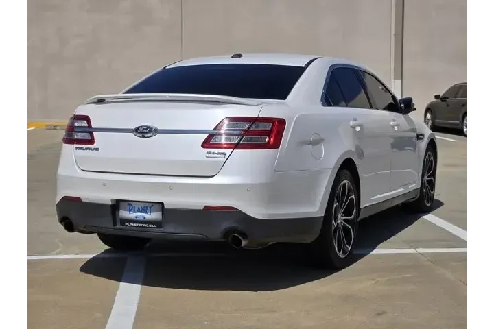 $12385 : Ford Taurus 2018 AWD SHO 4dr image 5