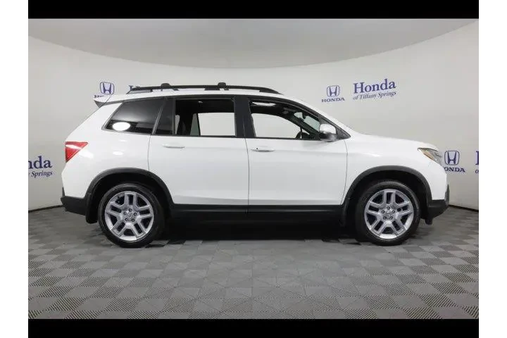 $37875 : Honda Passport 2024 AWD EX-L image 8