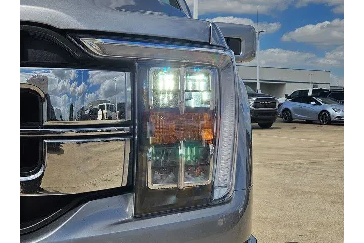 $30500 : Ford F-150 2022 4x2 XL 4dr S image 9