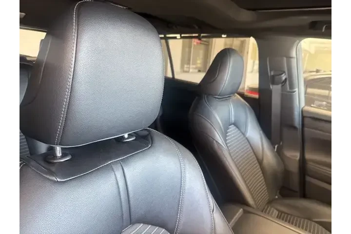 $39986 : Toyota Highlander 2024 LE 4d image 9