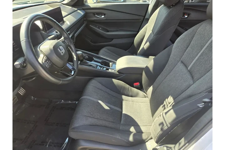 $29388 : Honda Accord Hybrid 2025 Spo image 10