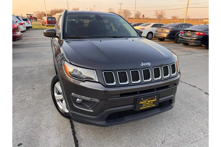$9999 : 2018 Compass Latitude 4WD image 7