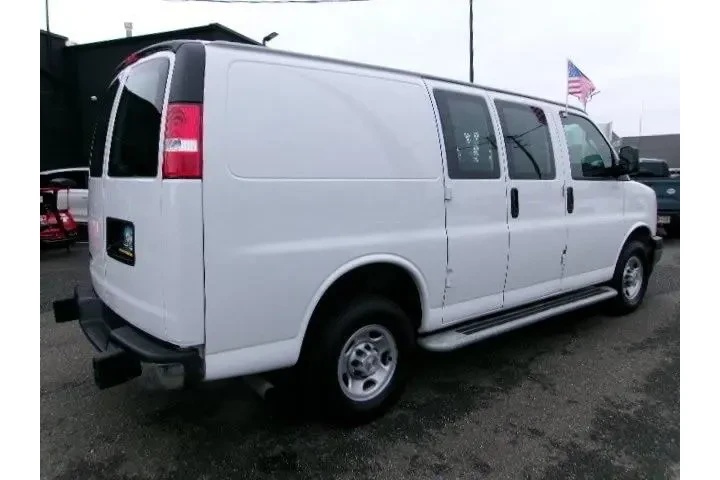$31996 : Chevrolet Express 2024 2500 image 7