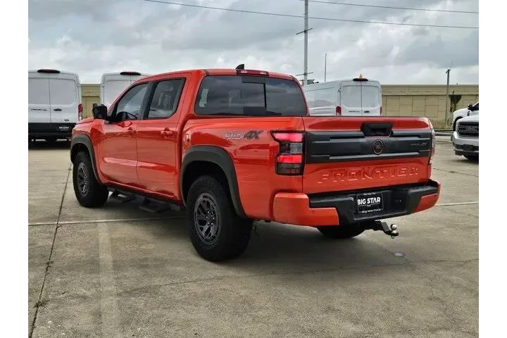 $38725 : Nissan Frontier 2025 4x4 PRO image 5