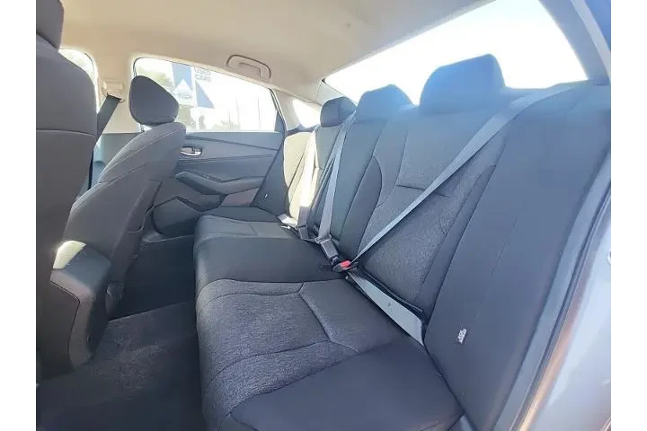 $25498 : Honda Accord 2024 LX 4dr Sed image 8