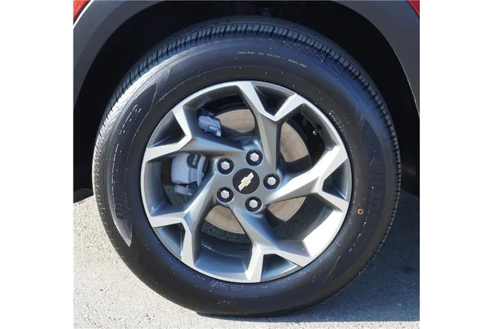 $20800 : 2025 Trax LT image 10