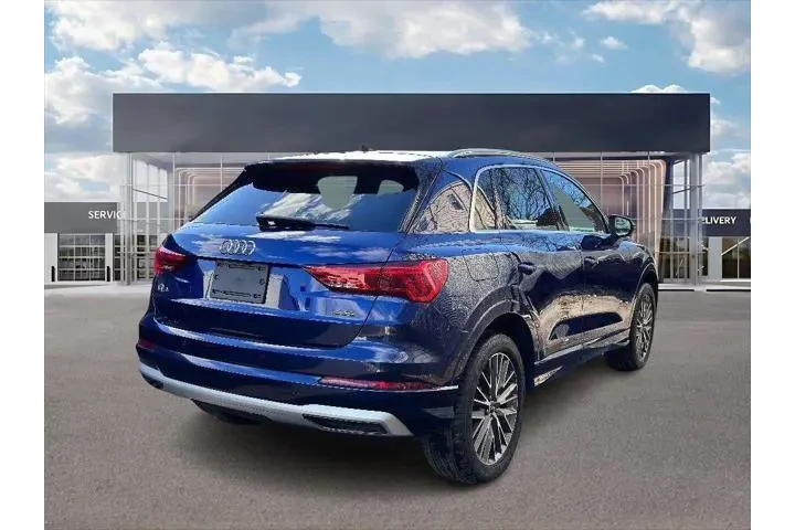 $23990 : Audi Q3 2021 AWD quattro Pre image 4