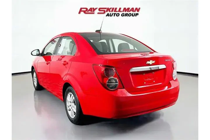 $9975 : Chevrolet Sonic 2015 LT Auto image 5