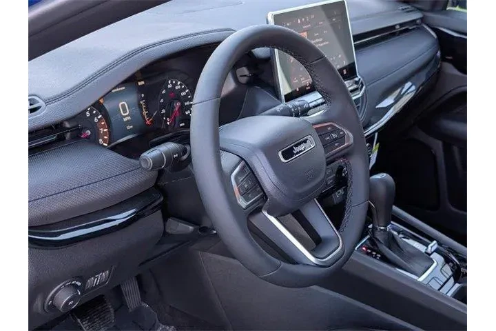 $33410 : Jeep Compass 2026 4x4 Latitu image 10