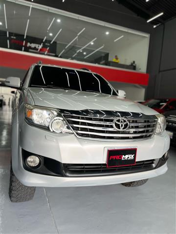 $48900 : TOYOTA FORTUNER image 8