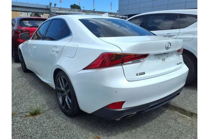 $25999 : Lexus IS 300 2019 4dr Sedan image 4