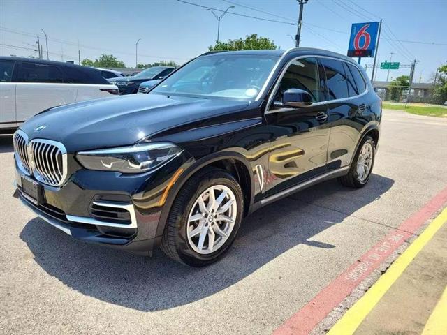 2022 BMW X5 xDrive40i image 3