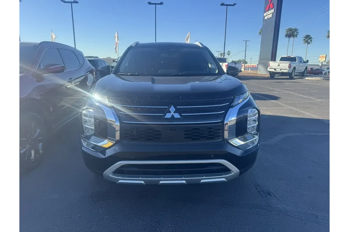 $25995 : Mitsubishi Outlander 2023 AW image 2