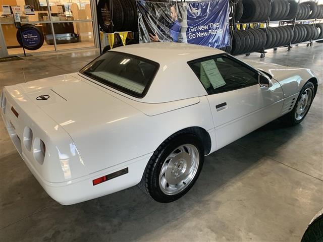 $17953 : 1994 Corvette Base (STD is Es image 4