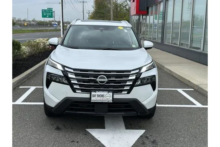 $27231 : Nissan Rogue 2026 AWD SV 4dr image 4