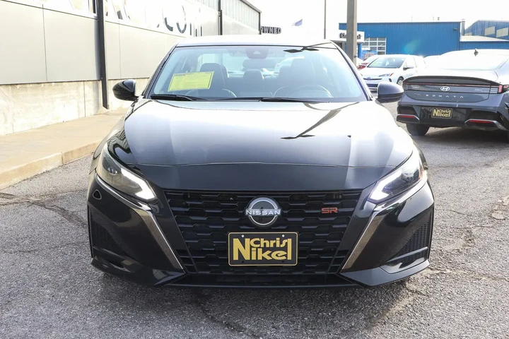 $20488 : 2024 Altima 2.5 SR Sedan image 2