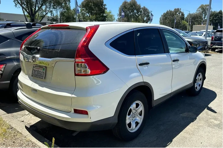 $15990 : Honda CR-V 2015 LX 4dr SUV image 5