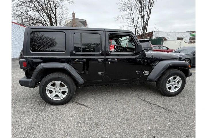$20990 : Jeep Wrangler Unlimited 2020 image 8