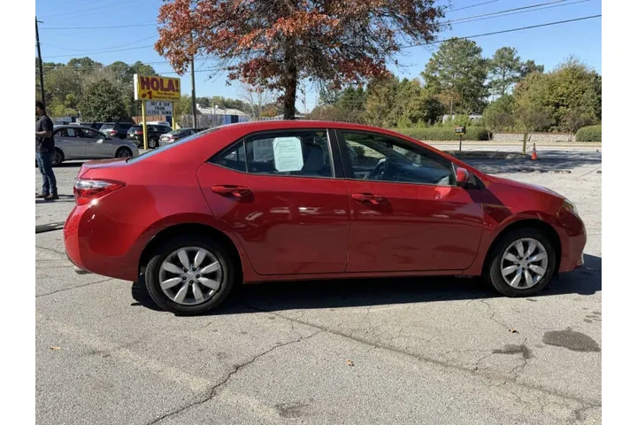2015 Corolla LE image 6