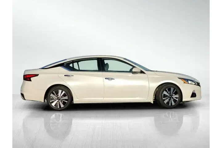 $19201 : Nissan Altima 2022 2.5 SL 4d image 3