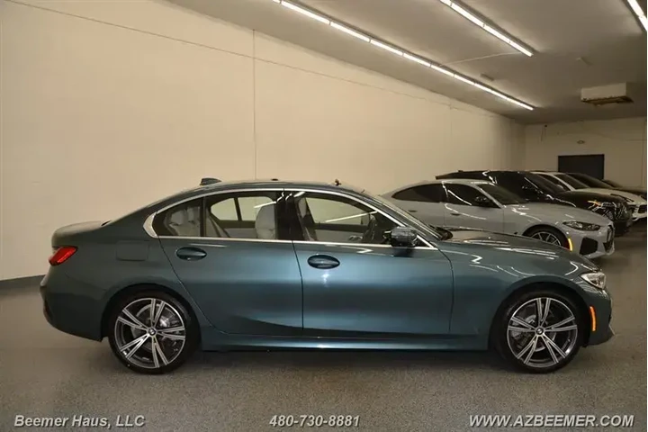 $23998 : BMW 3 Series 2021 330e 4dr S image 6