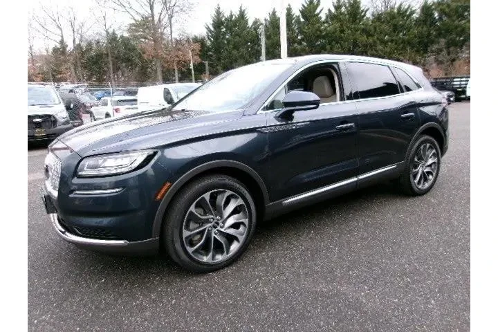 $35496 : Lincoln Nautilus 2022 AWD Re image 1