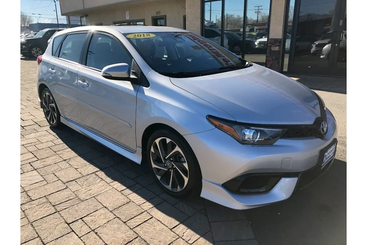 $17450 : 2018 Corolla iM 6A image 8