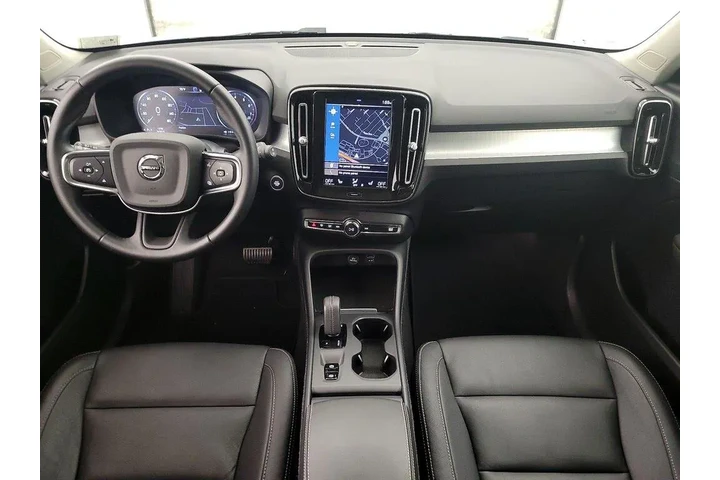 $26998 : Volvo XC40 2021 AWD T5 Momen image 9