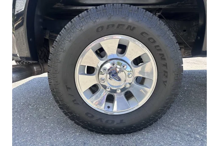$17495 : 2009 F-250 Super Duty Lariat image 8