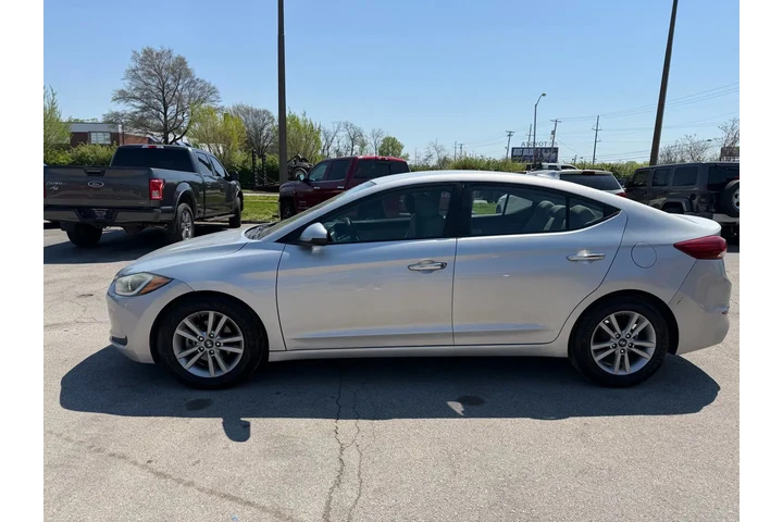 $7980 : 2017 Elantra SE 2.0L Auto (Al image 5