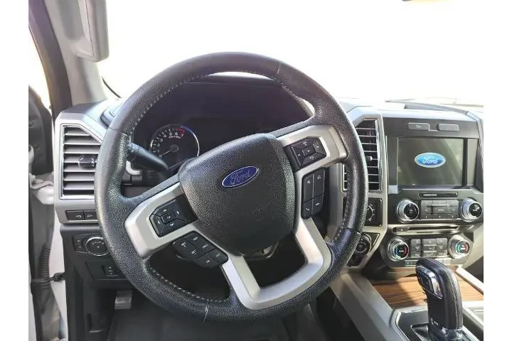 $28399 : Ford F-150 2016 4x4 King Ran image 10