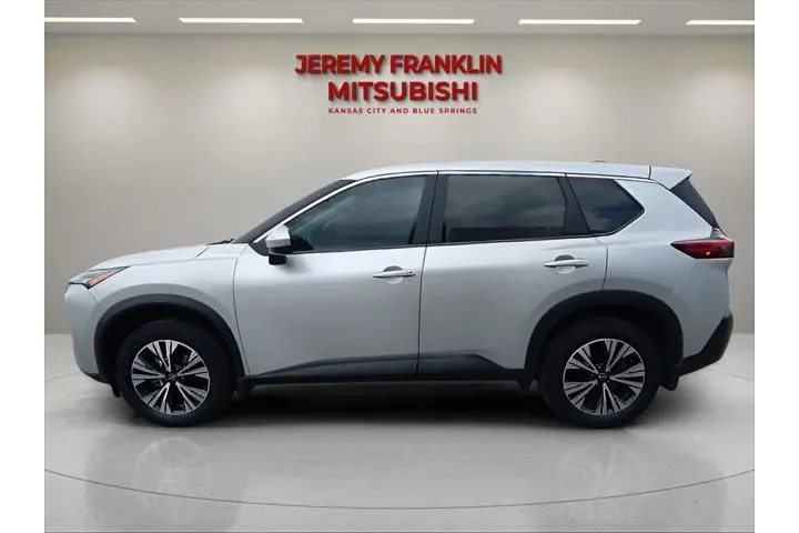 $21988 : Nissan Rogue 2023 SV 4dr Cro image 9