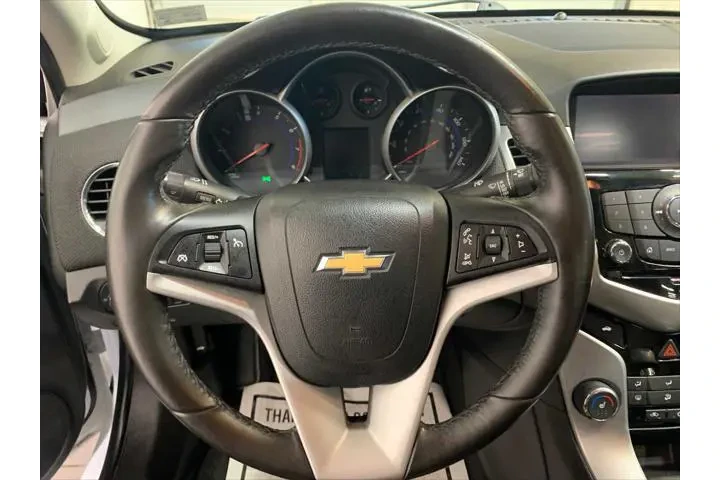 $10989 : Chevrolet Cruze Limited 2016 image 7