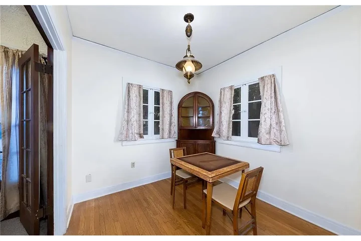 $1050 : new paint living room home image 5