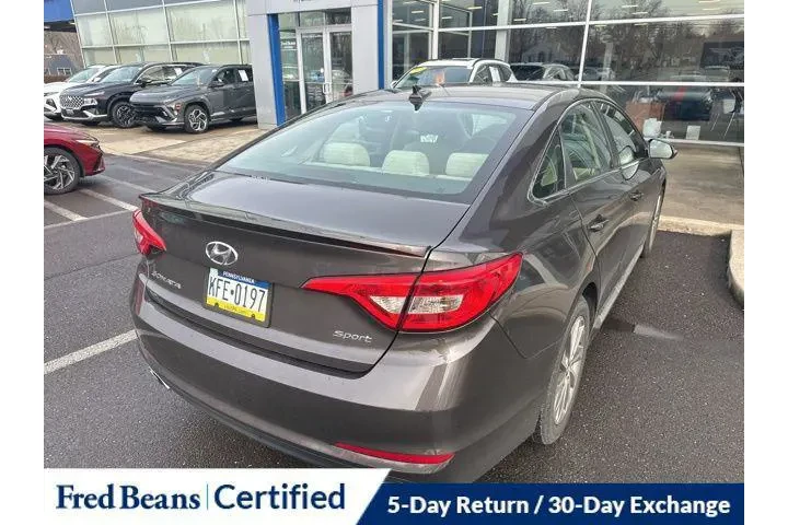 $8581 : Hyundai SONATA 2015 Sport 4d image 9