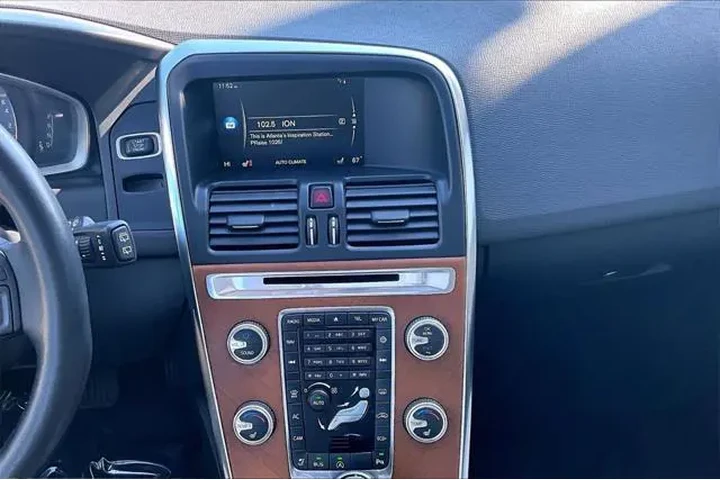 $12991 : Volvo XC60 2017 T5 Inscripti image 8