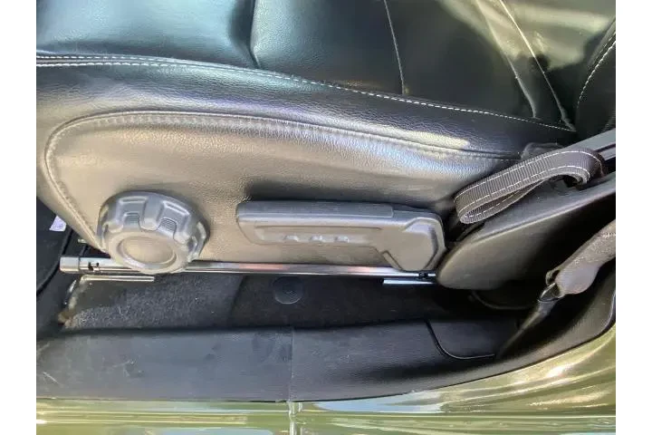 $31494 : Jeep Wrangler Unlimited 2021 image 10