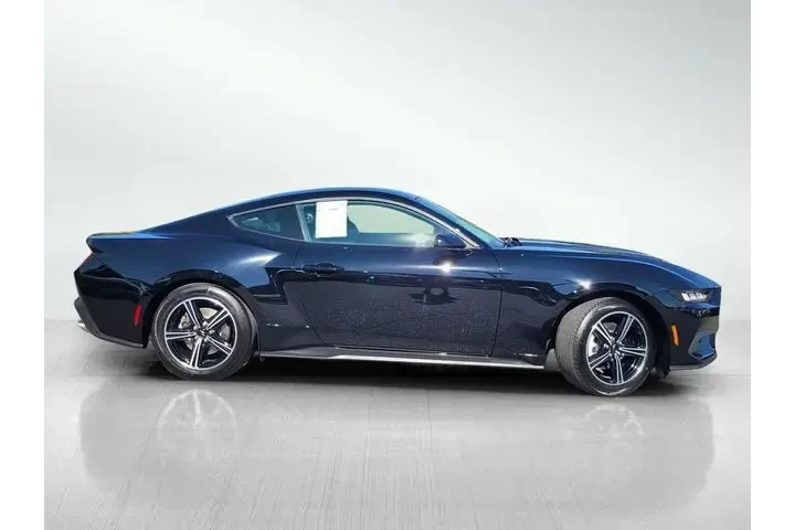 $27182 : Ford Mustang 2024 EcoBoost 2 image 3