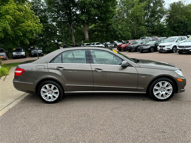 $12998 : 2012 Mercedes-Benz E-Class E image 8