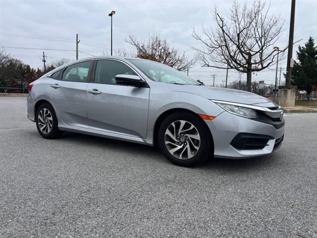 $13900 : 2018 Civic EX image 5