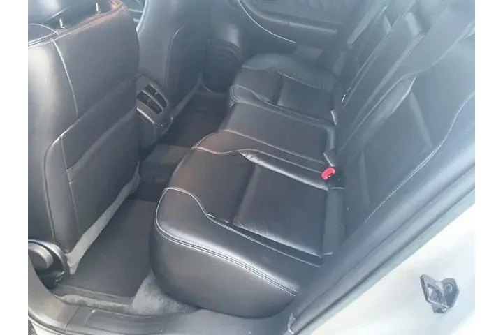 $15515 : Ford Taurus 2016 SEL 4dr Sed image 8