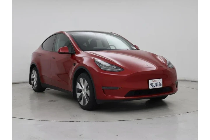 $31998 : Tesla Model Y 2023 AWD 4dr C image 1