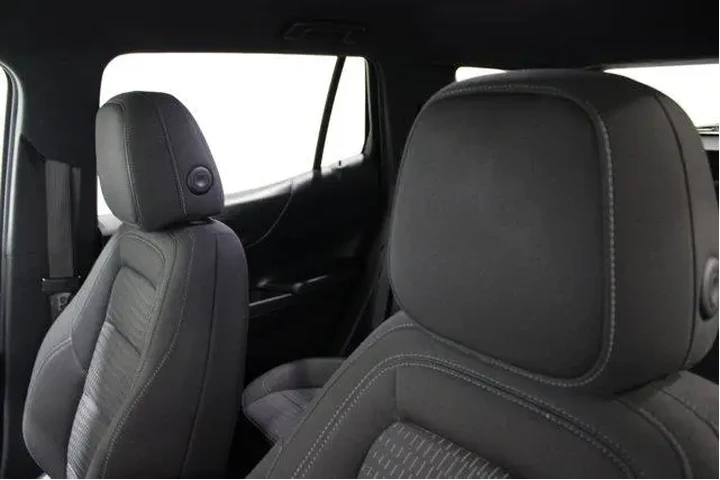 $24982 : Chevrolet Equinox 2025 LT 4d image 4