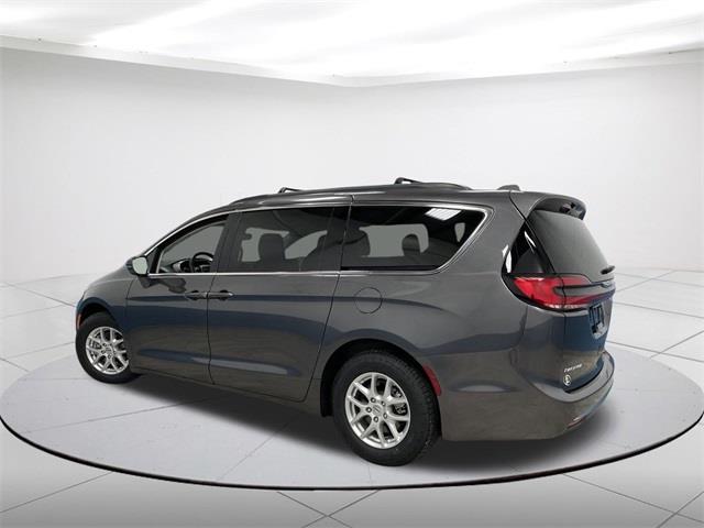 $23590 : Pre-Owned 2022 Pacifica Touri image 3